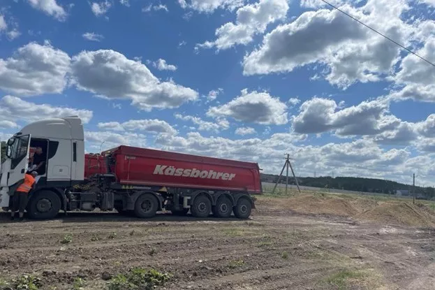 dsi construct Transport cu camioane basculante 1